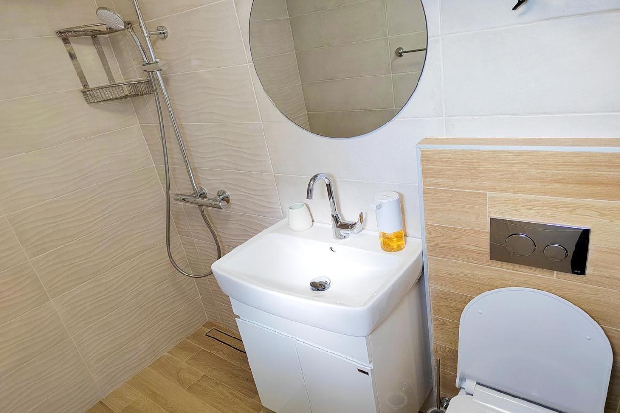 Shik & Chic In The Heart Of Burgas # 5Min From Beach # New Dış mekan fotoğraf